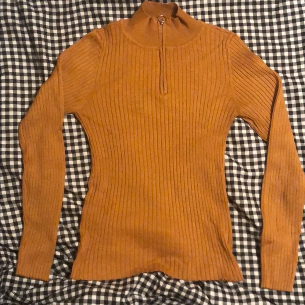 Mustard yellow turtle neck